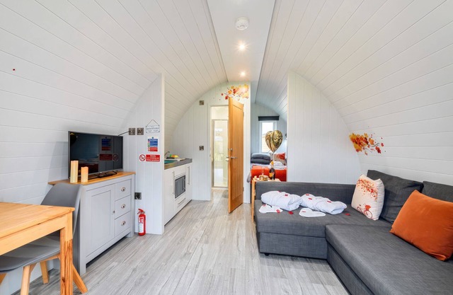 0 bedroom accommodation in Pershore