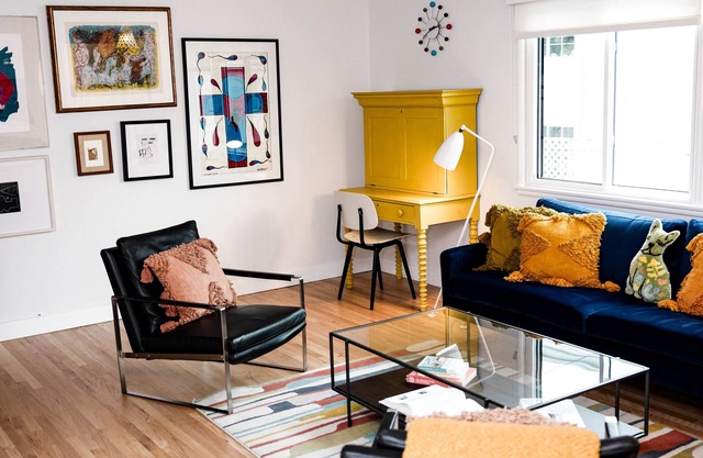 1+1 mid-century meets boho next to Studios