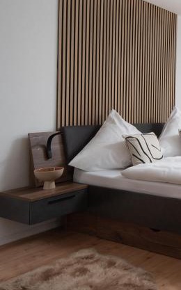 1-4 Gäste Wohnung W-Lan, Netflix, Amazon, Parken, Arbeitsplatz, 24h Check in ,Vollausgestattet Küche, Handtücher Seife u,v,m für Geschäftsreisende, Paare, Familien ,