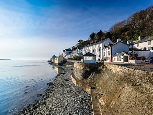1 Bed in Aberdovey DY023