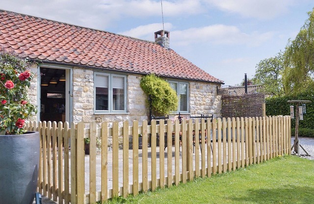 1 bedroom accommodation in Little Barugh, near Pickering