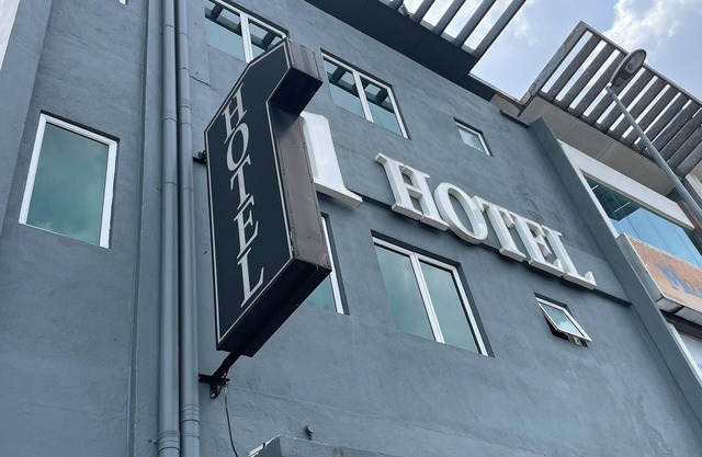 1 Hotel Mahkota Cheras