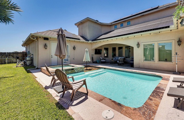 1 Mi to Vackar Stadium: Roomy Retreat w/ Pool.