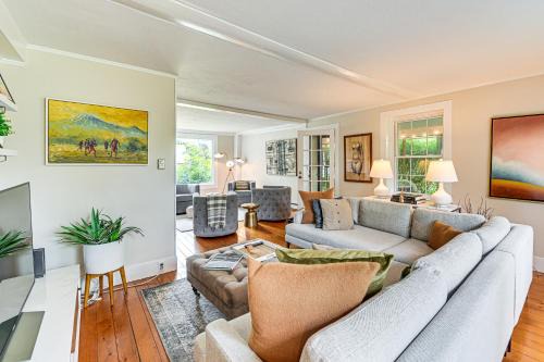 1 Mi to Vineyard Serene Berkshires Country Escape