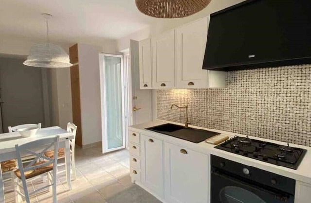 100 Mt from the sea ! Dimora Florenzano - Studio Apartment 24