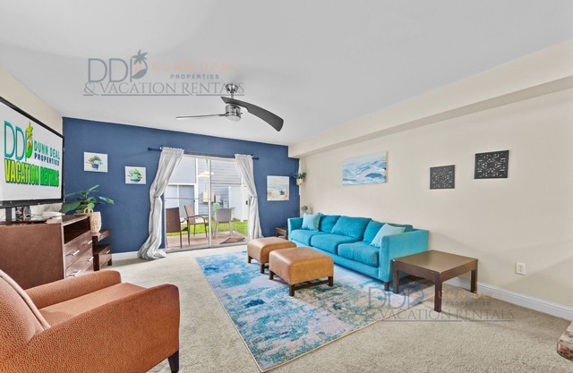 104 Oak Shores Just a short walk tot he beach!