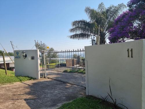 11-on-RobRoy serenity glamping cabins overlooking the Valley of 1000 Hills