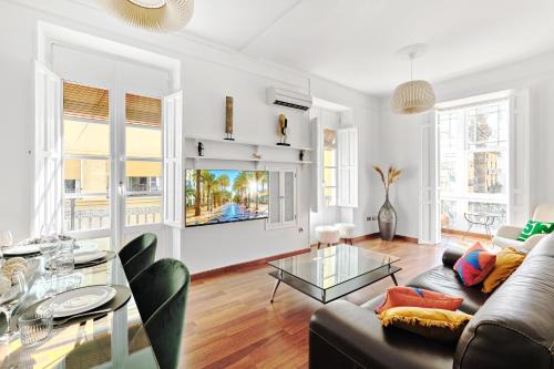 110m KKARA 3BR 2BA central Plaza Nueva view apt