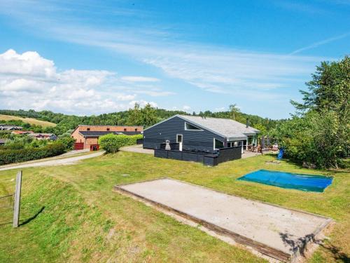 12 person holiday home in Ebeltoft-By Traum