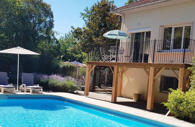 15% discount in September. Superb contemporary 2 bedroom villa + private pool.