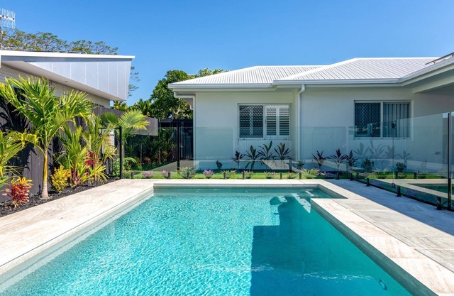 15 Ocean Avenue Cooya Beach Entire Home