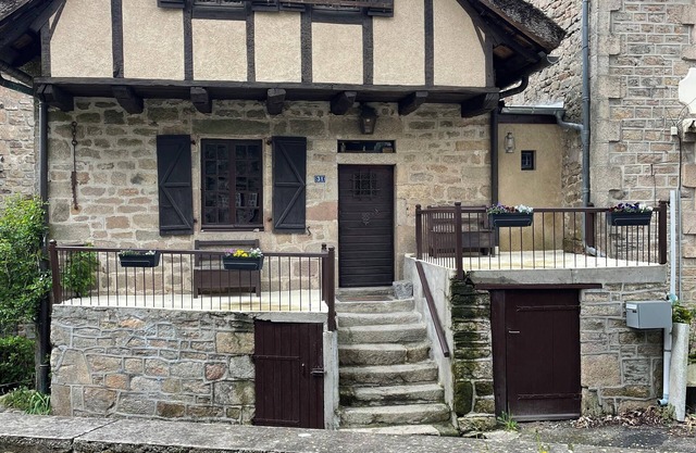 16th century thatched house, relaxation area for adults and children