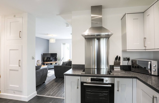 19 PARC DELFRYN, pet friendly, with a garden in Benllech