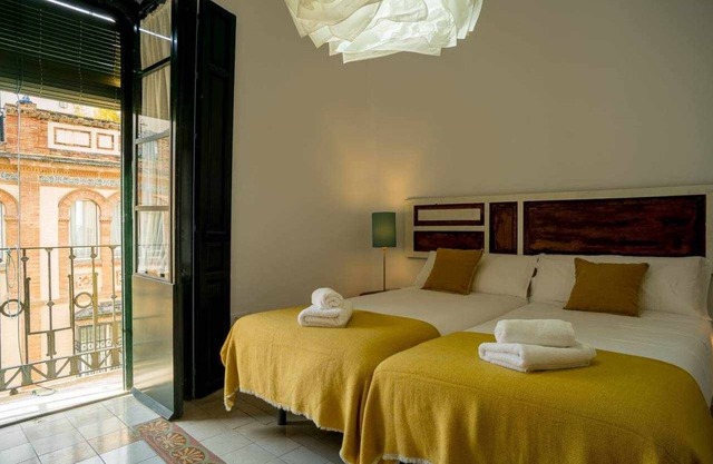 19th Century Restored House in Seville's Historic Center, 2 Bright Bedrooms
