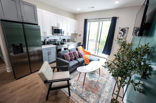 1bed1bath-kingbed-wifiwdcentral