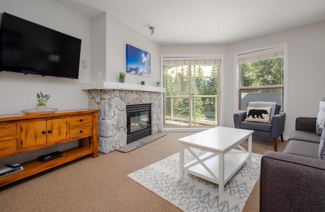 1BR Ski-in and ski-out access by Harmony Whistler