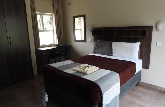 2 Bed Apt with en-suite and kitchenette - 2067