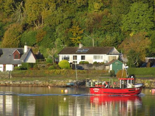 2 bed in Lochgilphead AG692