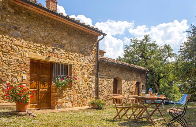 2 bedroom accommodation in Monticiano SI