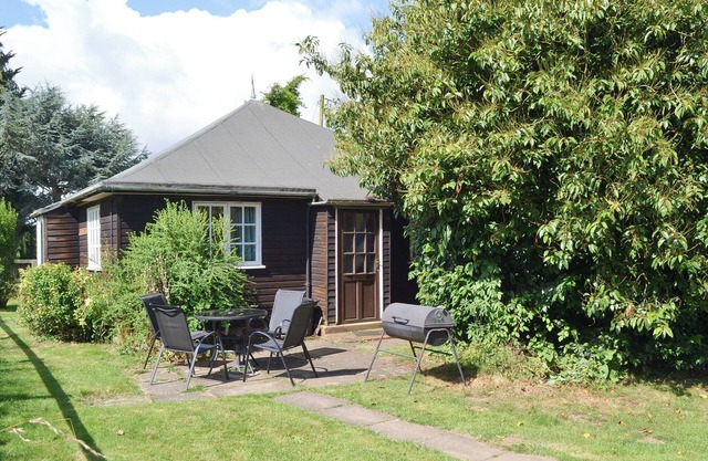 2 bedroom accommodation in Scarning, near Dereham