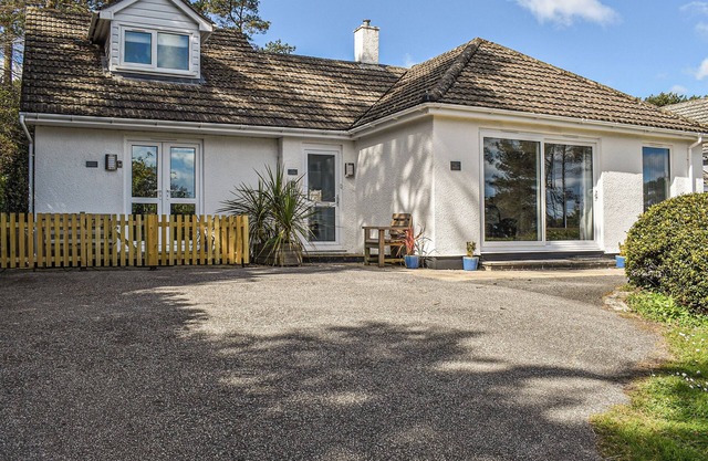 2 bedroom accommodation in Carlyon Bay, near St Austell