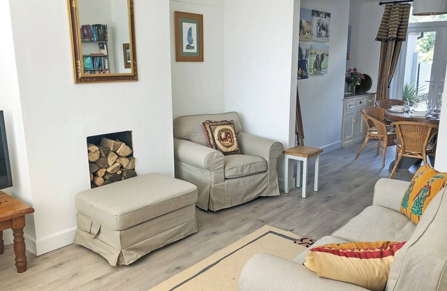 2 bedroom accommodation in Heswall, near Liverpool