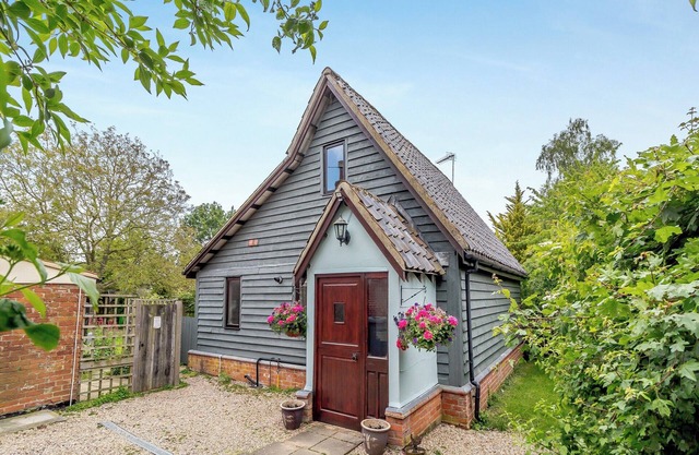 2 bedroom accommodation in Woodbridge