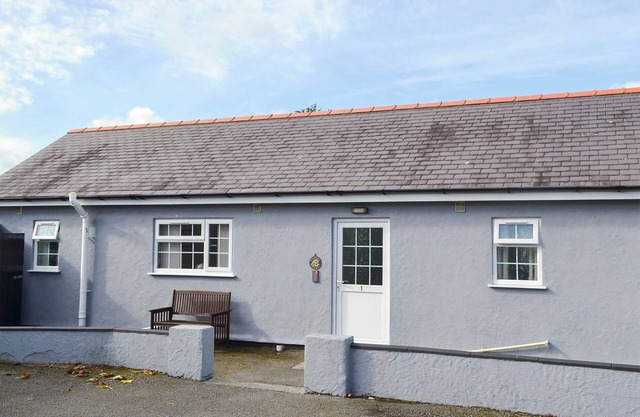 2 bedroom accommodation in Pentraeth, near Beaumaris