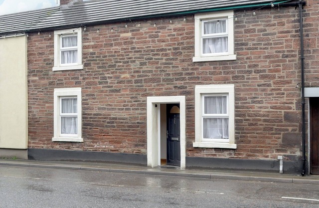 2 bedroom accommodation in Aspatria