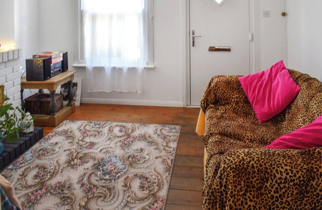 2 bedroom accommodation in Maldon