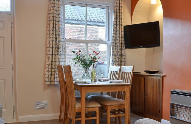 2 bedroom accommodation in Boroughbridge, near Ripon