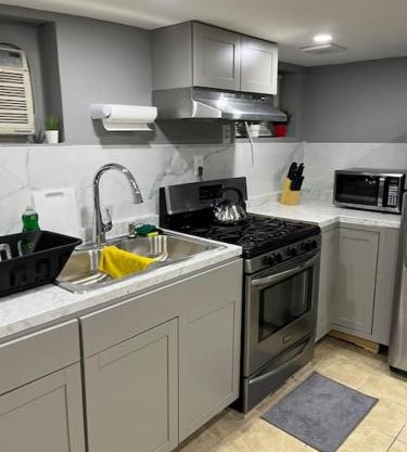 2 Bedroom Apartment By AirportS