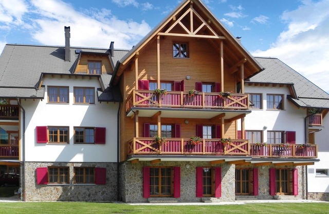 2 bedroom awesome apartment in Pohorje