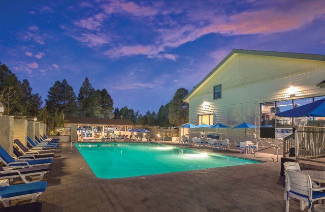 2 Bedroom Condo, Sleeps 6, Full Kitchen, Golf, at Wyndham Flagstaff Resort!