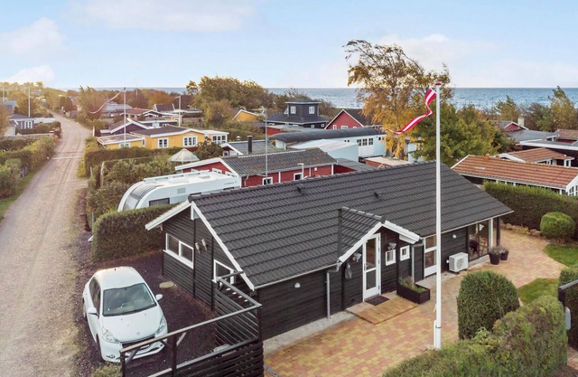 2 bedroom gorgeous home in Dannemare