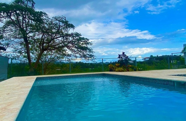 2 Bedroom House with Private Pool near Balneario Beach!