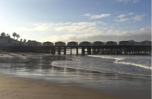 2 bedroom Mission Beach hideaway step to the beach