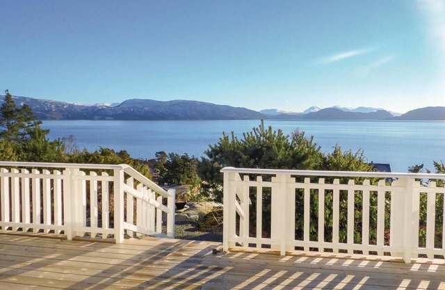 2 bedroom nice apartment in Strandvik