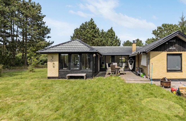 2 bedroom nice home in Store Fuglede