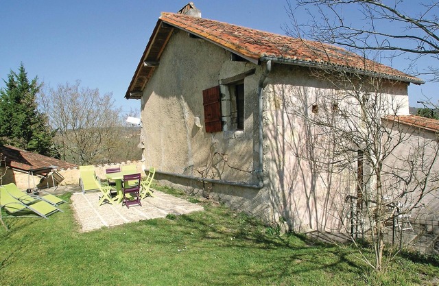 2 bedroom nice home in Grignols