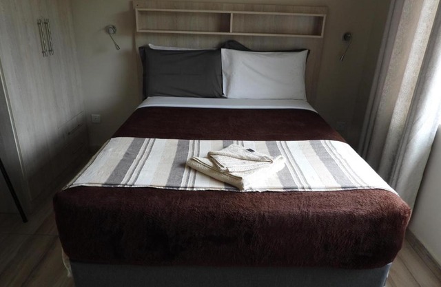 2 bedroomed apartment with en-suite and kitchenette - 2065