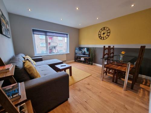 2 Bedrooms - 4 beds plus SofaBed 144