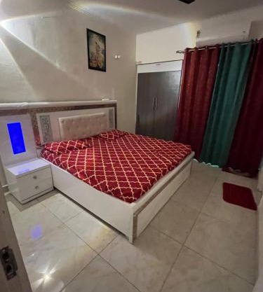 2 BHK fully furnished guest apartment - ghaziabad