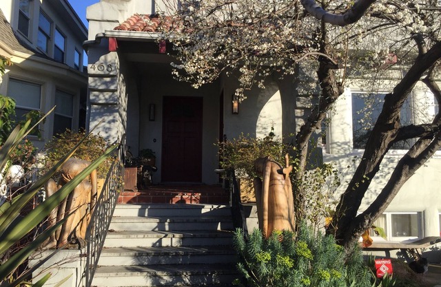 2 Br/1Bath Bright-Spacious Flat 2 blks from Lake Merritt, 10 m walk to Bart