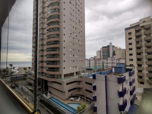 2 dormitórios, sacada gourmet, Aviação,1 min a pé da praia