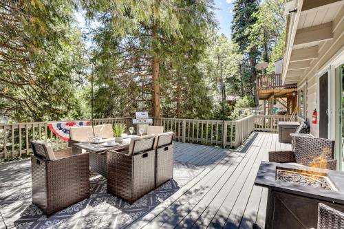 2 Mi to Lake Arrowhead Pet-Friendly Cabin