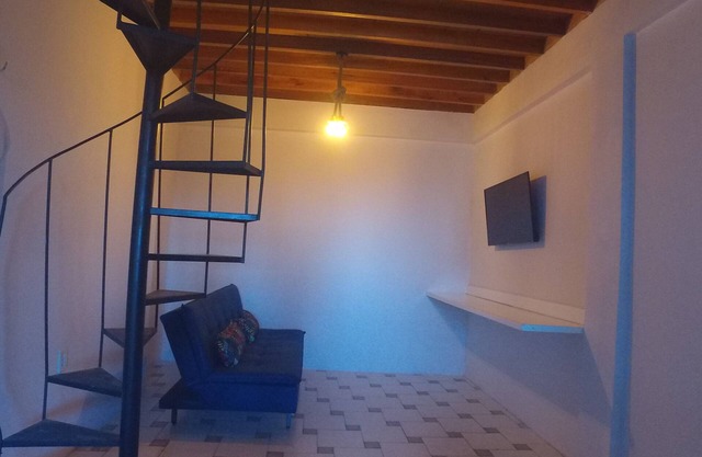 2 minutes from the beach! Complete 2-bedroom apartment