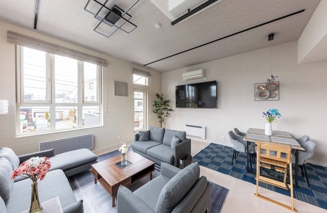 2 parking spaces availableMax 10 people4 bedroomsWiFiAll rooms airconditioned/Sapporo Hokkaidō