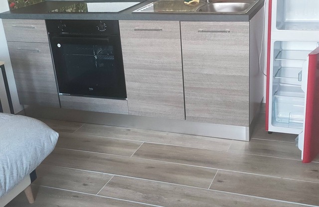 2-PERSON GÎTE IN THE HAUT- VAR