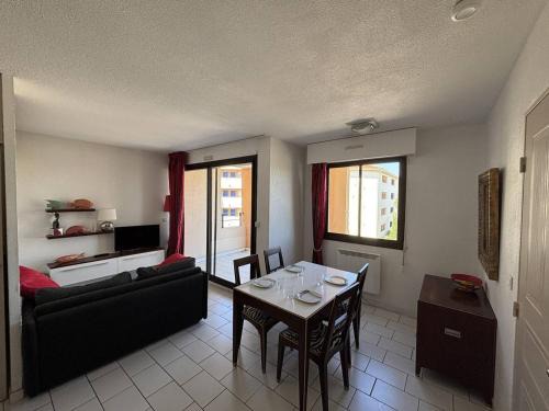 2 Pièces Cabine avec Terrasse et Parking, 150m Plage - Argelès-sur-Mer - FR-1-388-79